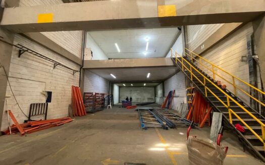 ARRIENDA BODEGA EN LA ESTRELLA