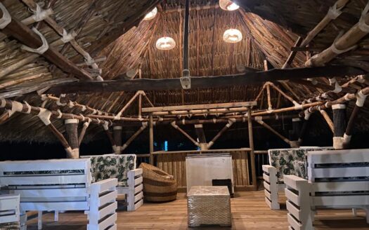 FINCA HOTEL VENTA RIO CLARO 22.500 M2