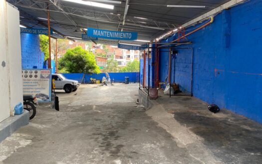PARQUEADERO VENTA MEDELLIN 340 M2