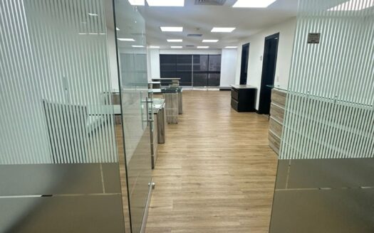 OFICINA ARRIENDO MEDELLIN 65 M2