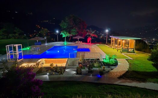 FINCA EN VENTA COPACABANA 3200 M2