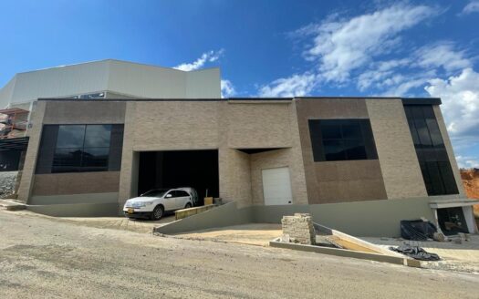 Arriendo bodega en La Estrella, Caldas.