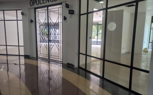 Arriendo local en Poblado, Medellín