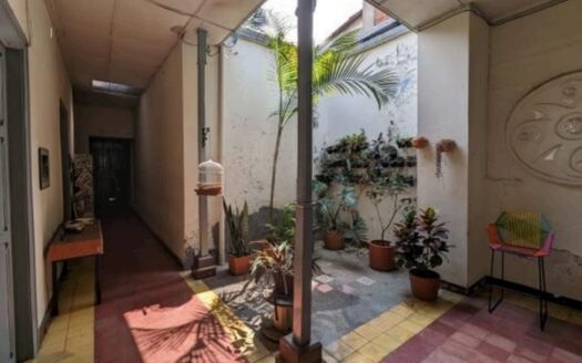 Vendo lote en Medellín,barrio Boston