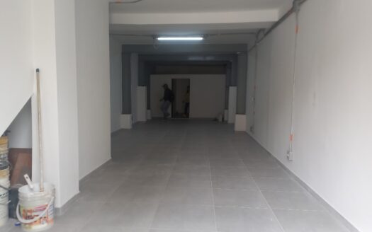 Arriendo bodega en Medellín barrio Caribe