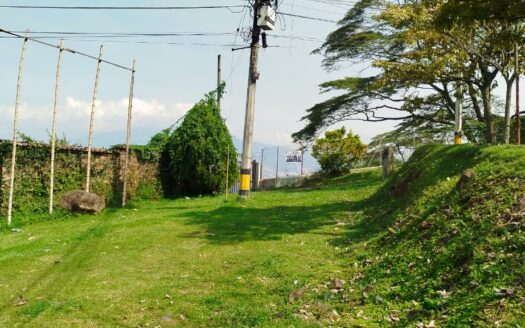Arrienda terreno en Las Palmas, Medellín.