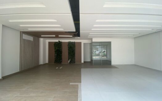 Arriendo local comercial en Los Colores, Medellín