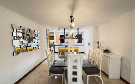 Vendo hermoso apartamento en Laureles, Medellín
