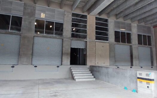 Arrienda Bodega en La Estrella