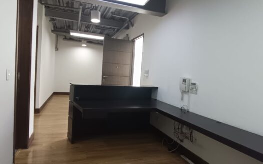 Arrienda oficina en Poblado, Medellín