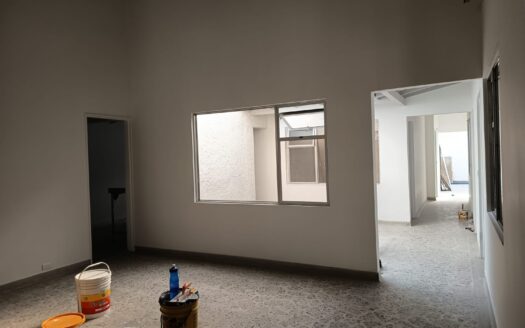 Alquila Casa-Local en Conquistadores, Medellín